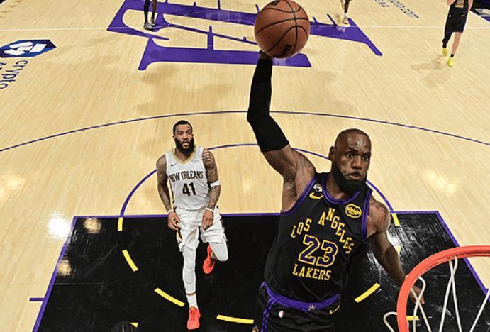 炸金花单机-3连胜！湖人拒爆冷！詹姆斯梦回巅峰，东契奇四双，状元锡安24分